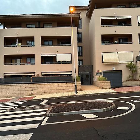 2 Bedroom With Parking, Wifi, Views & Heated Pool Playa Paraiso  Buitenkant foto