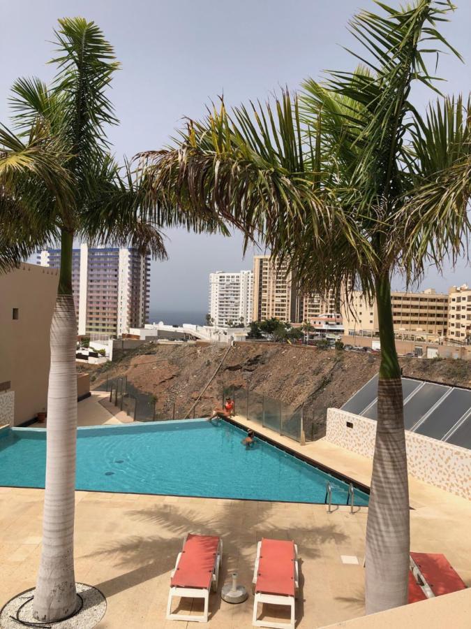 2 Bedroom With Parking, Wifi, Views & Heated Pool Playa Paraiso  Buitenkant foto